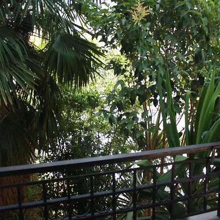 Kanina Hotel&hostel ホステル *
