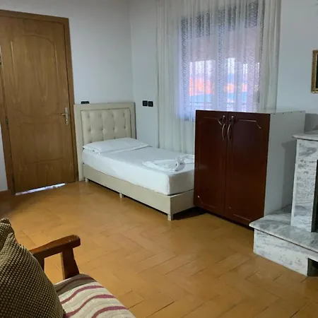 Kanina Hotel&hostel Sarande